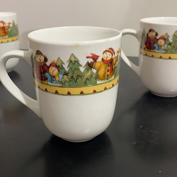 4 Snowman Christmas Coffee cups ☃️ - Picture 8 of 10